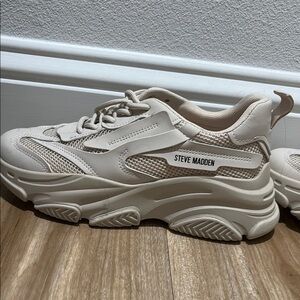 Steve Madden Women's Cream Sneakers